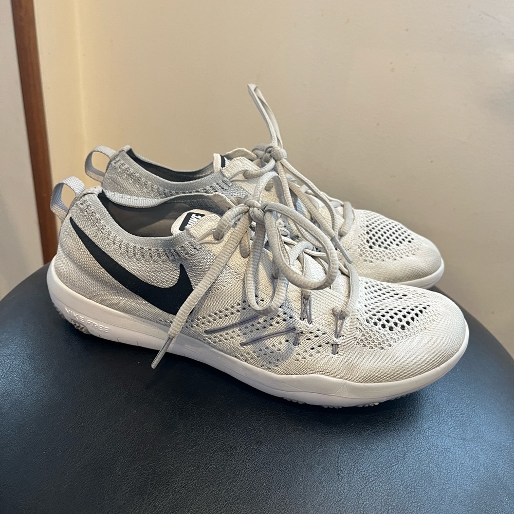 Nike Free RN Flyknit 2018 Woman's Size 7 White 942839-100